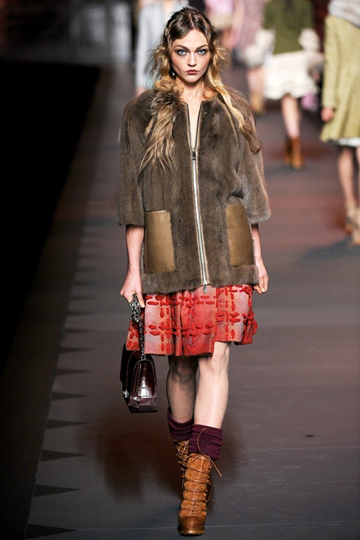 Wearable Trends: Christian Dior Ready-To-Wear Fall 2011, Paris Fashion Week